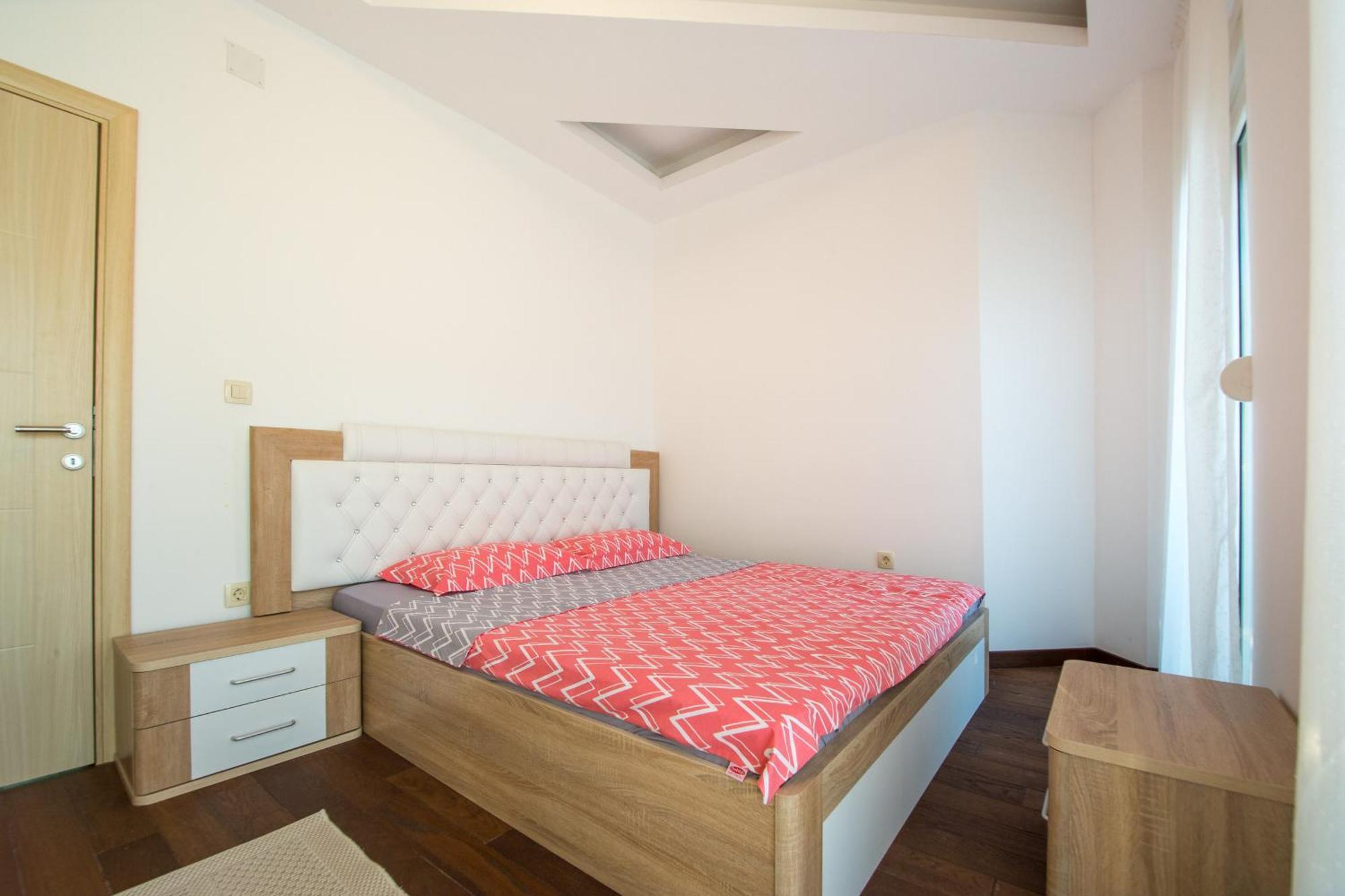 Becici -Lux Apartman Экстерьер фото